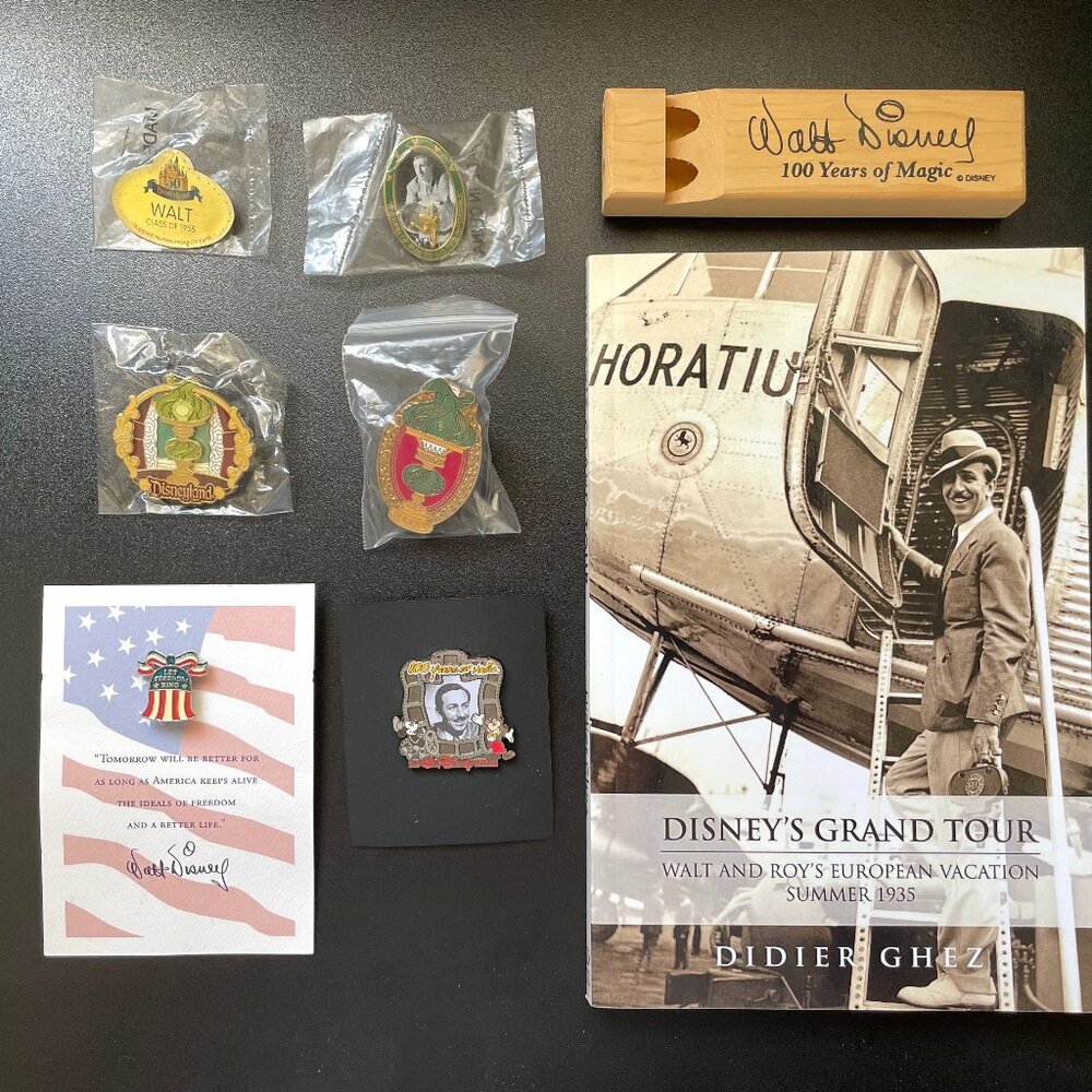 Walt Disney 6 pins 1 book 1 whistle